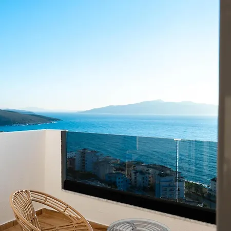 Amare Πανσιόν 3*