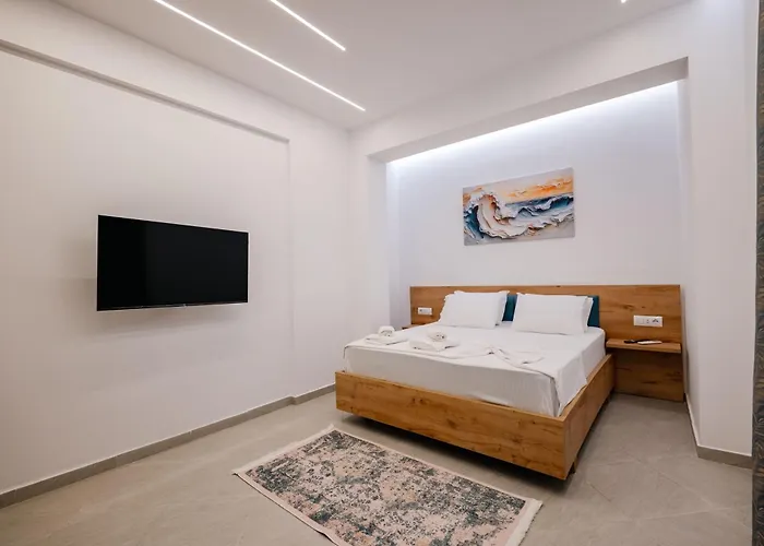 Amare Penzion Sarandë